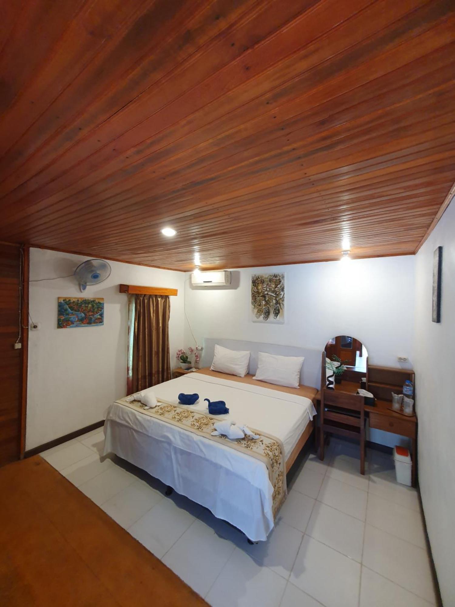 Bunaken Villa Queen'S Dive Manado Exterior foto
